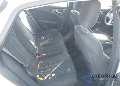 2016 Chrysler 200 Limited z USA, uszkodzony, nr VIN 1C3CCCAB7GN175143